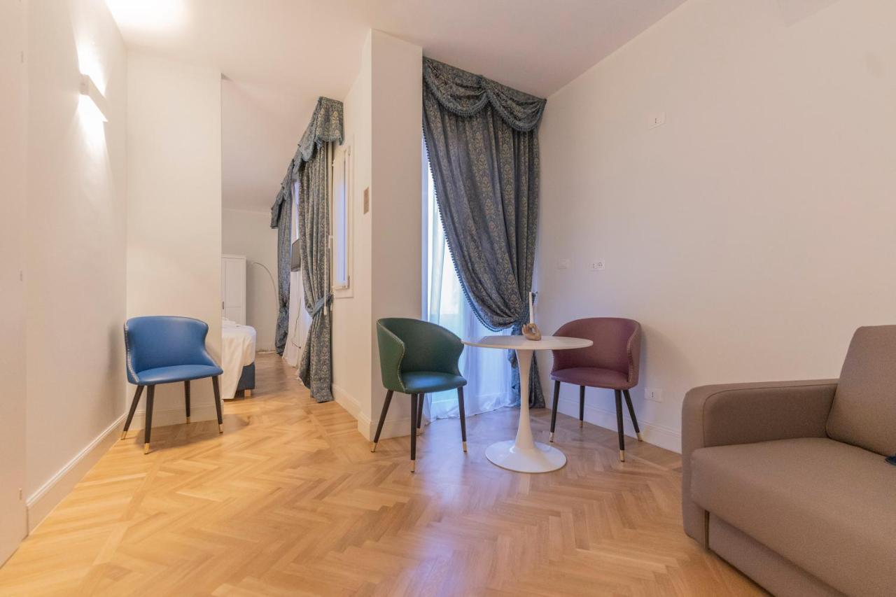 Aldrovandi Luxury Suites And Apartment Bologne Extérieur photo