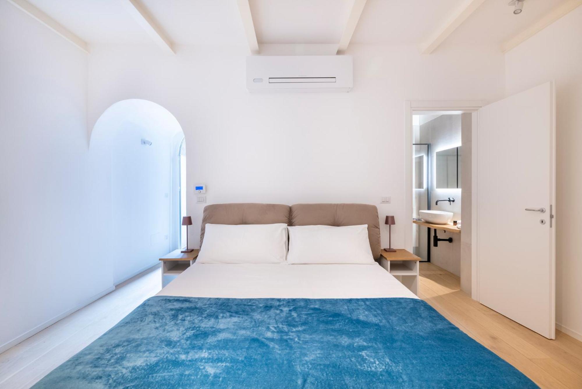 Aldrovandi Luxury Suites And Apartment Bologne Extérieur photo
