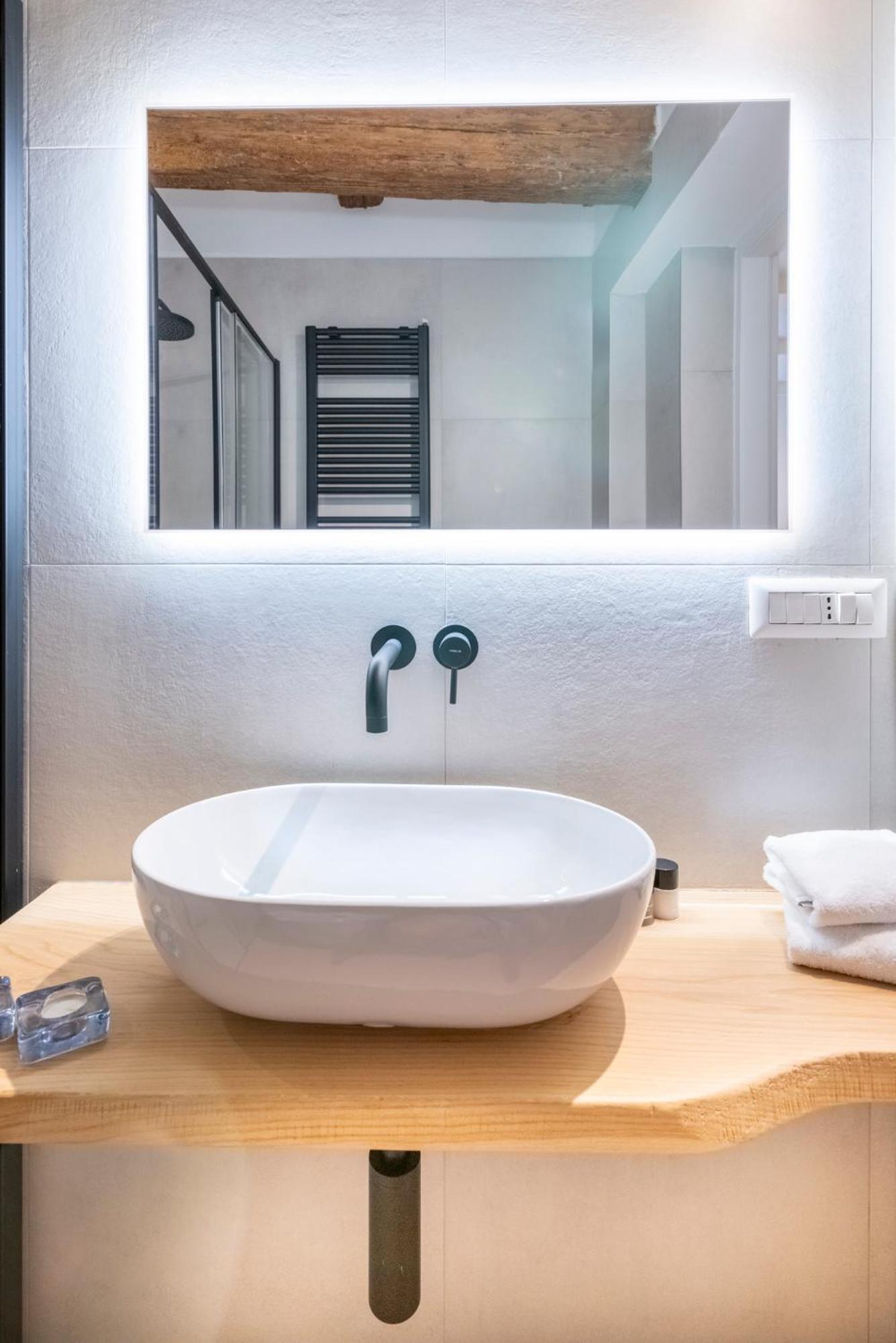 Aldrovandi Luxury Suites And Apartment Bologne Extérieur photo