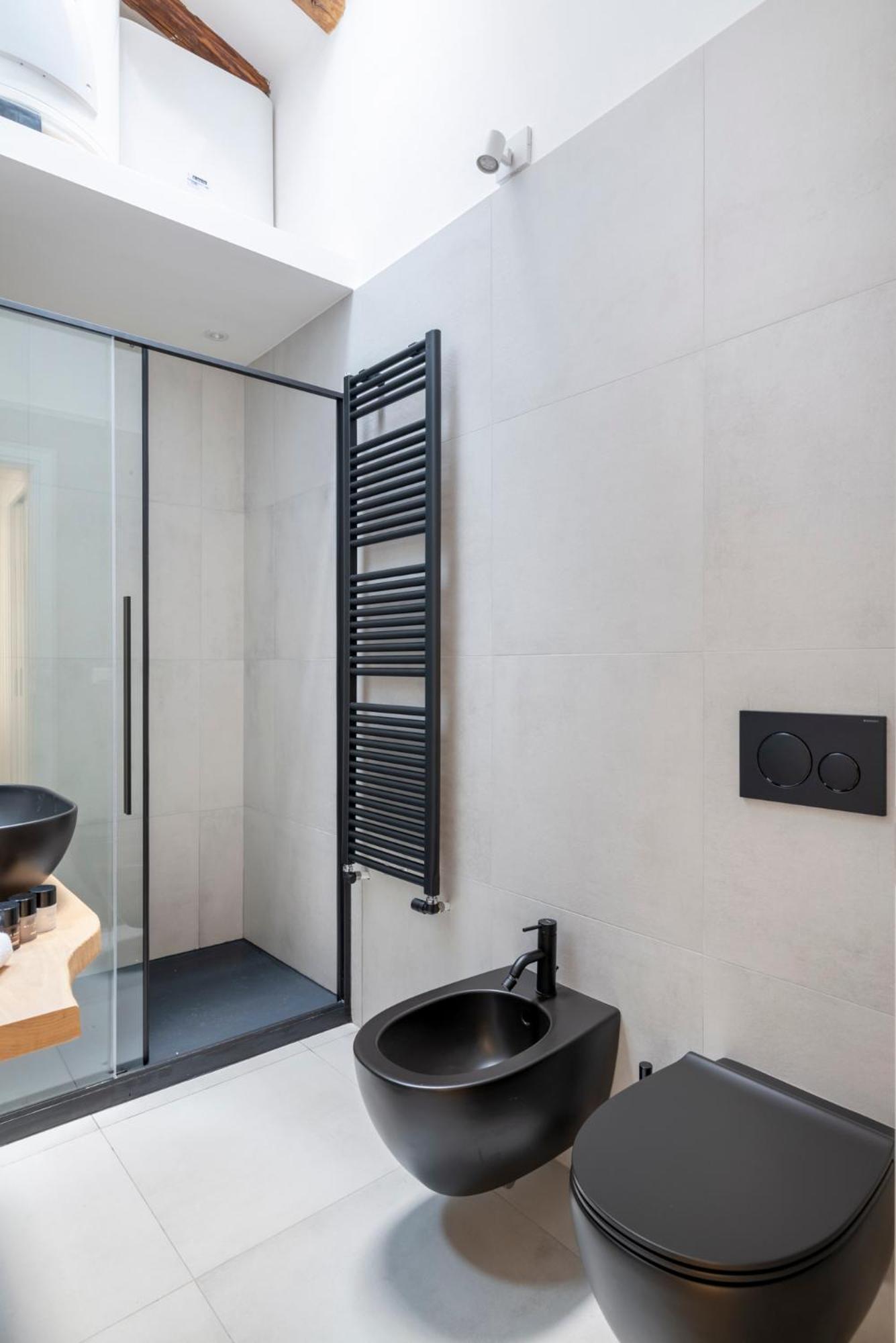 Aldrovandi Luxury Suites And Apartment Bologne Extérieur photo