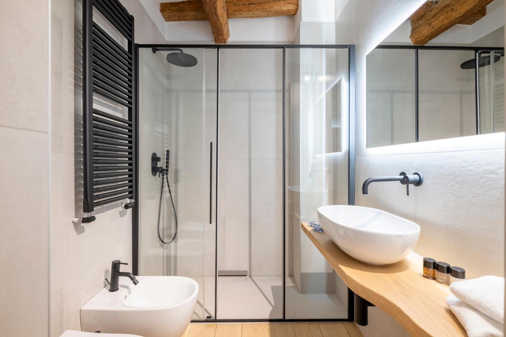 Aldrovandi Luxury Suites And Apartment Bologne Extérieur photo